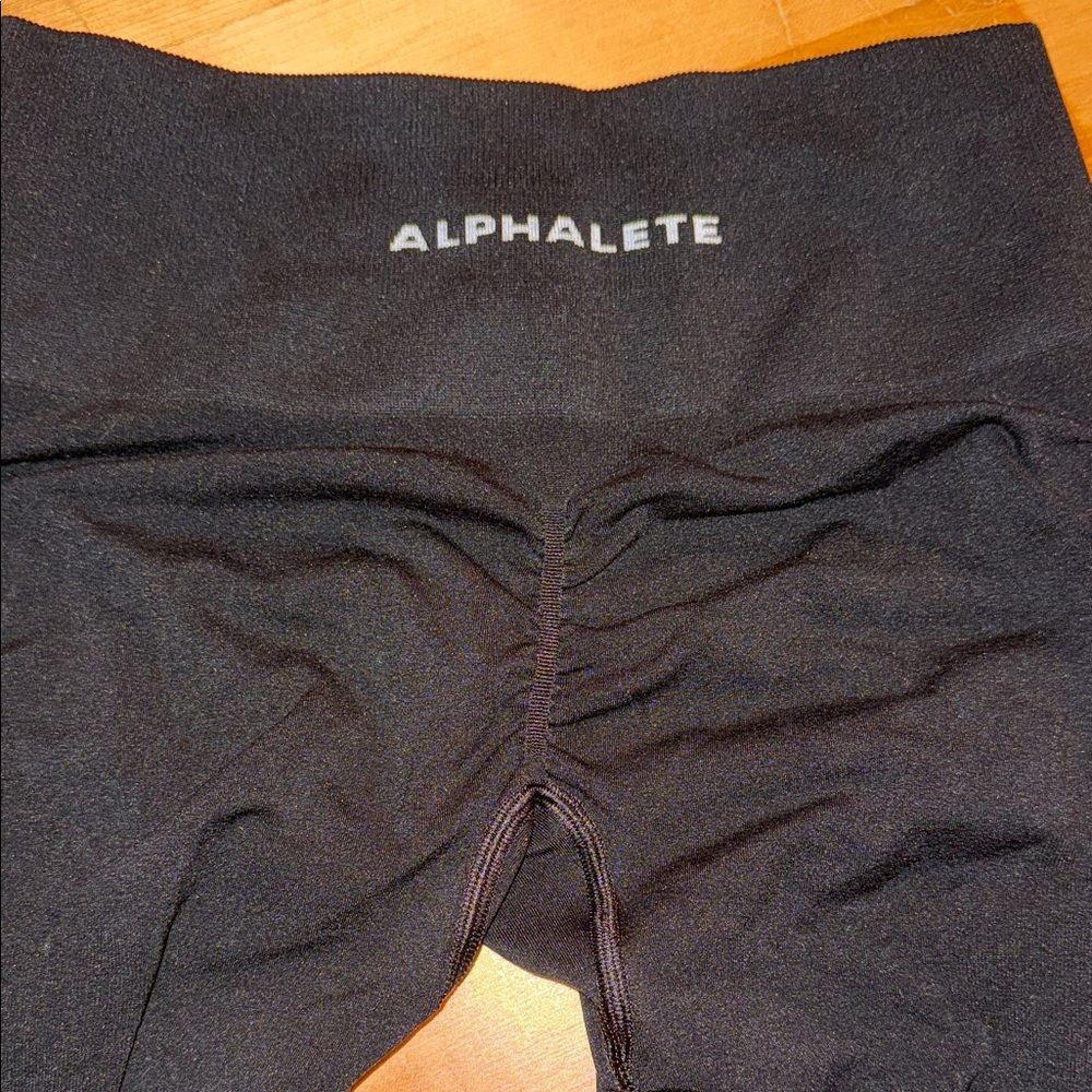 Alphalete Black High-Rise Seamless Leggings - Picture 3 of 8